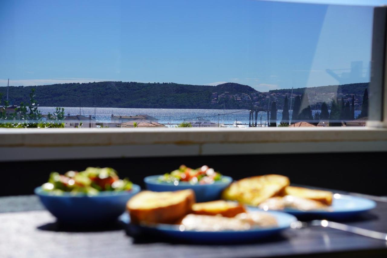 Blue Shell Trogir Apartment Bagian luar foto