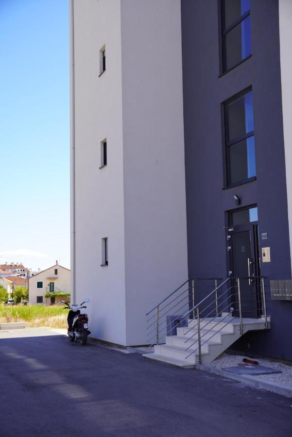 Blue Shell Trogir Apartment Bagian luar foto