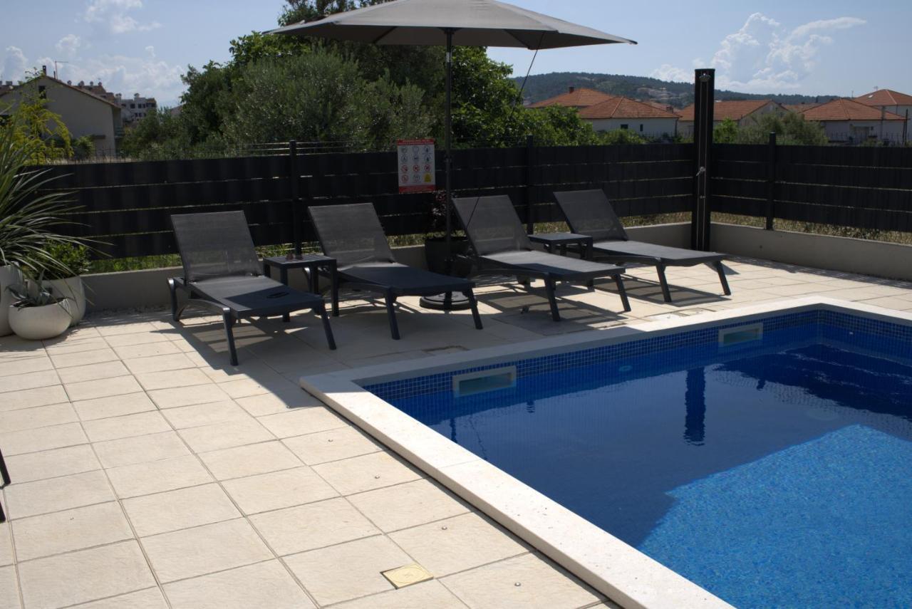 Blue Shell Trogir Apartment Bagian luar foto