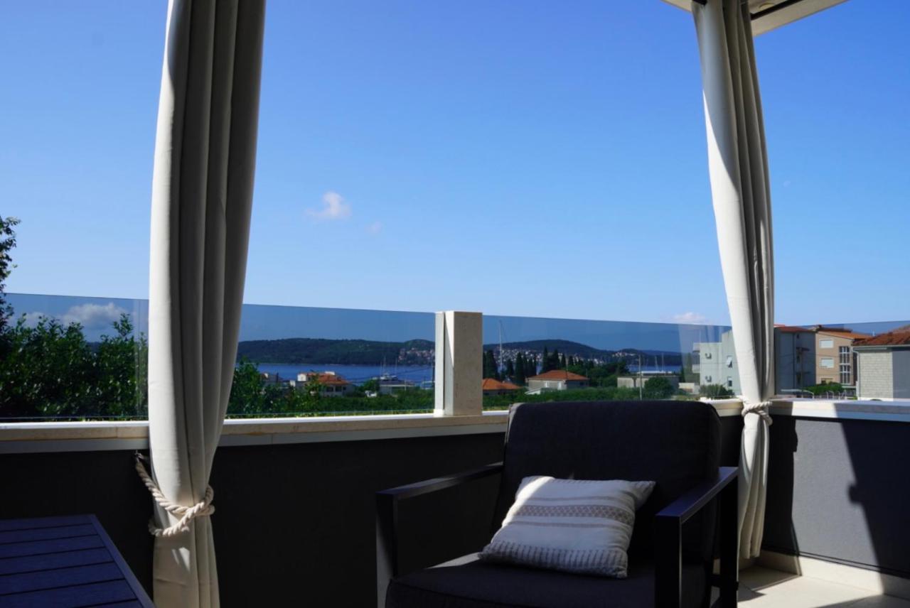 Blue Shell Trogir Apartment Bagian luar foto