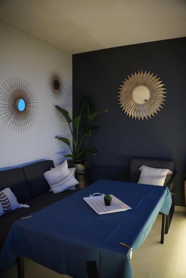 Blue Shell Trogir Apartment Bagian luar foto