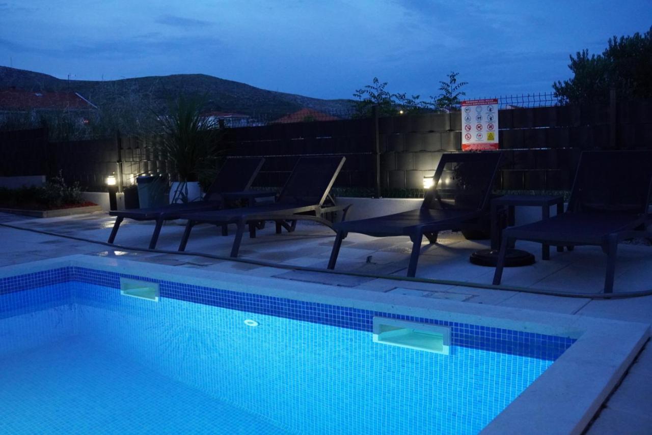 Blue Shell Trogir Apartment Bagian luar foto