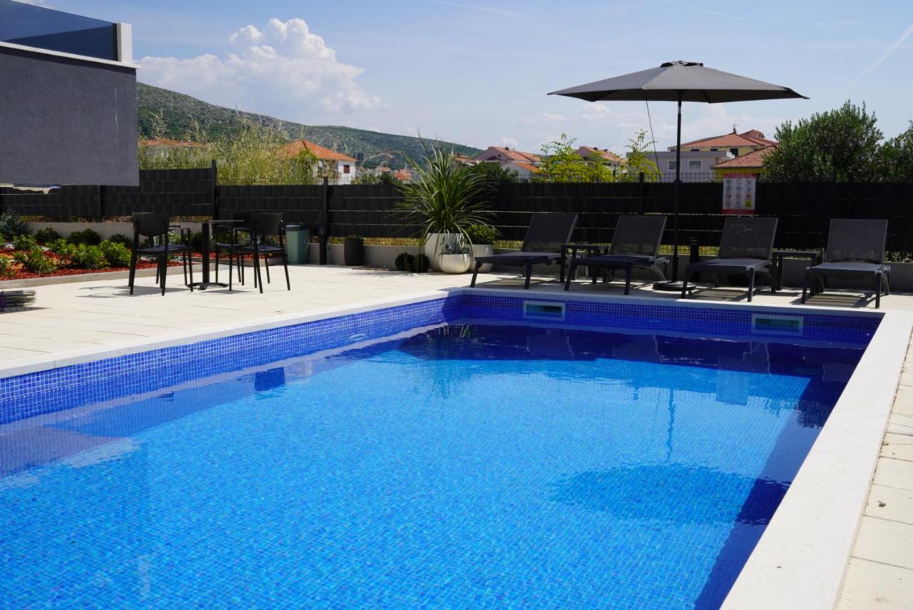 Blue Shell Trogir Apartment Bagian luar foto