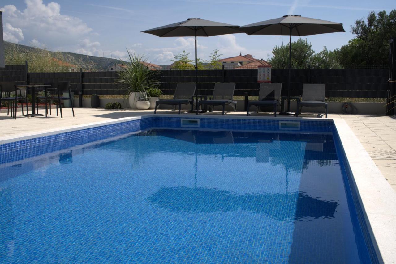 Blue Shell Trogir Apartment Bagian luar foto